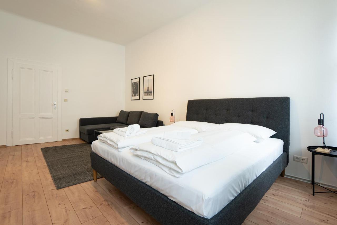 Lovely 1-Bedroom Apartment Next To Praterstern Viena Exterior foto