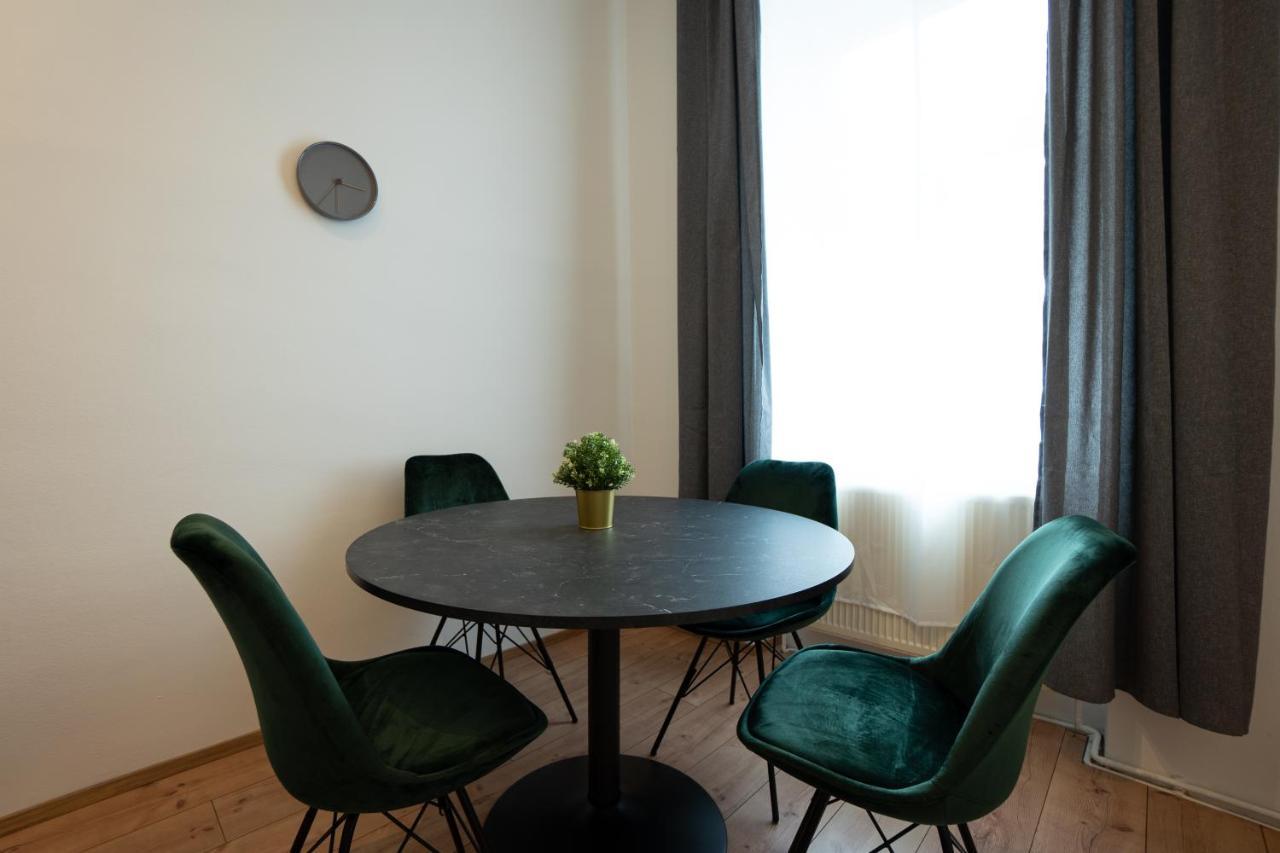 Lovely 1-Bedroom Apartment Next To Praterstern Viena Exterior foto